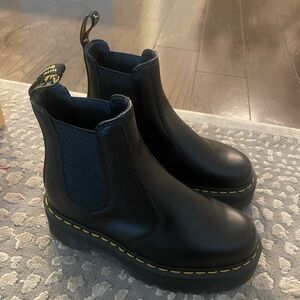 Dr Marten Chelsea Boots
